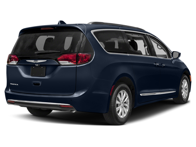 Used 2018 Chrysler Pacifica Touring L with VIN 2C4RC1BG6JR280688 for sale in Middletown, CT
