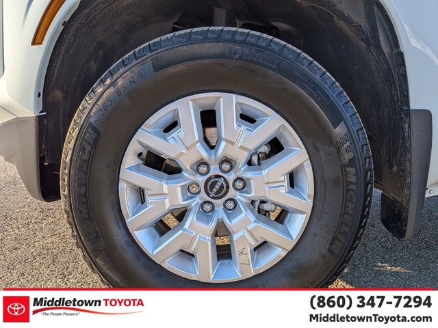 2024 Nissan Frontier SV