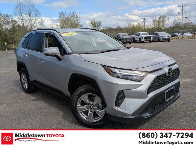 2025 Toyota RAV4 XLE