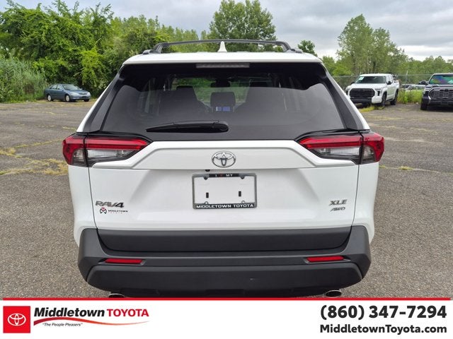 2025 Toyota RAV4 XLE