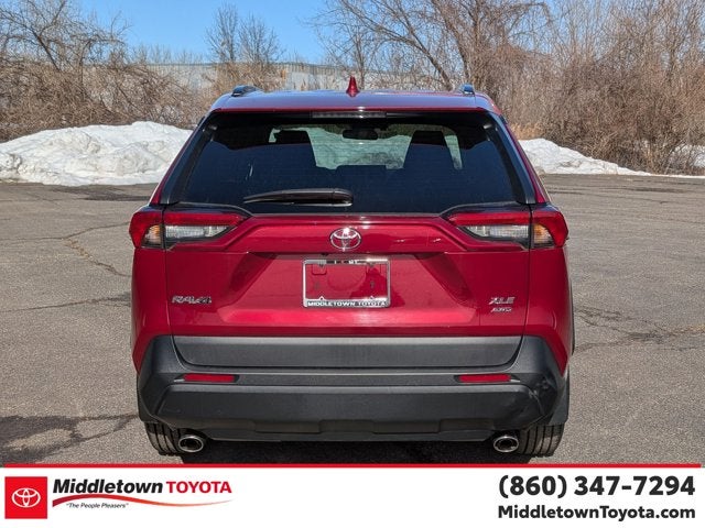2021 Toyota RAV4 XLE
