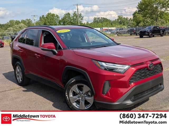 2025 Toyota RAV4 XLE