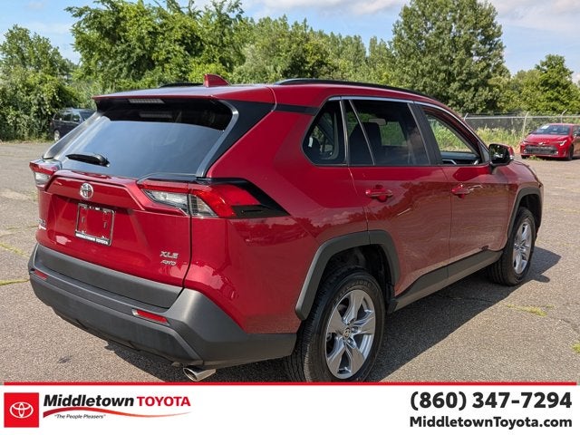 2025 Toyota RAV4 XLE