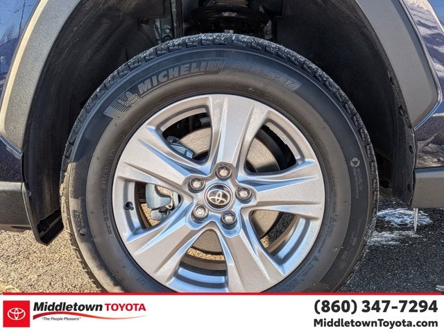 2025 Toyota RAV4 Hybrid XLE