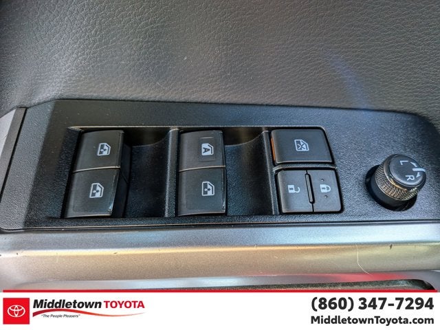 2022 Toyota Tacoma 4WD SR5