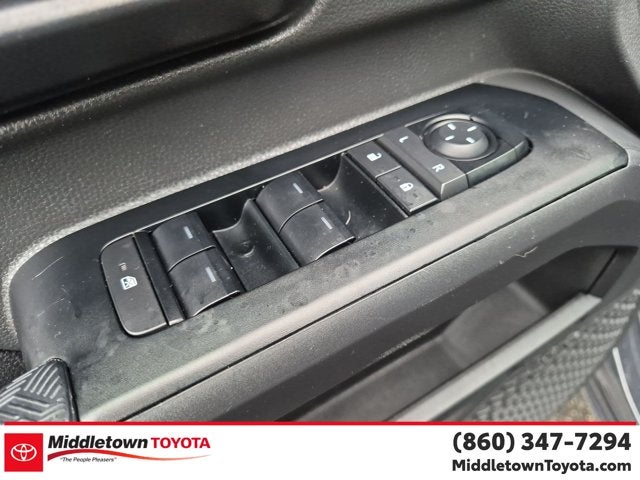 2025 Toyota Tacoma 4WD SR5