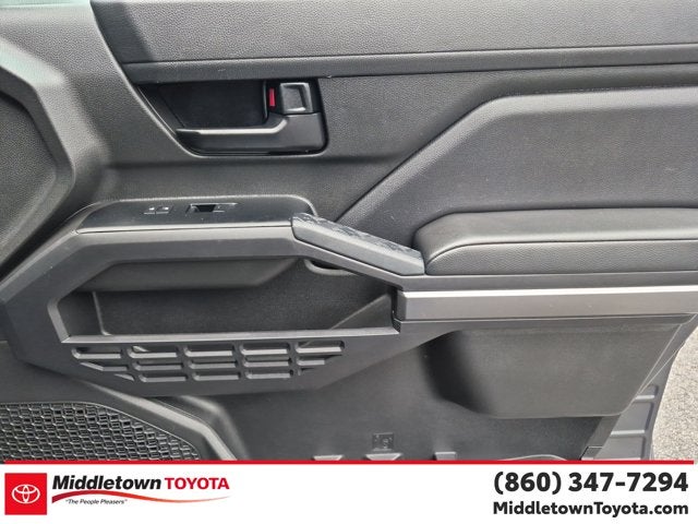 2025 Toyota Tacoma 4WD SR5