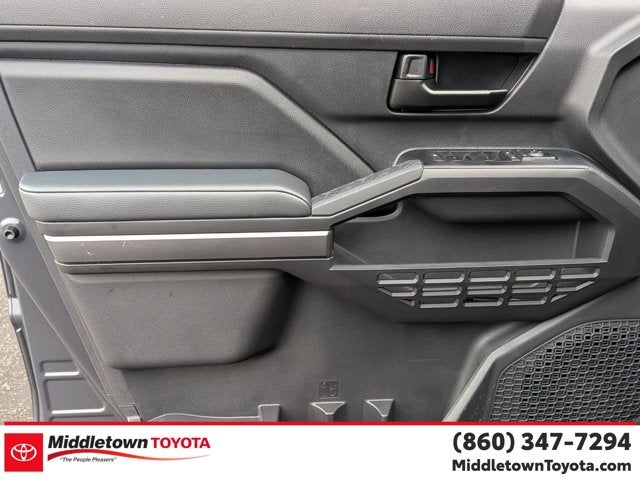 2025 Toyota Tacoma 4WD SR5