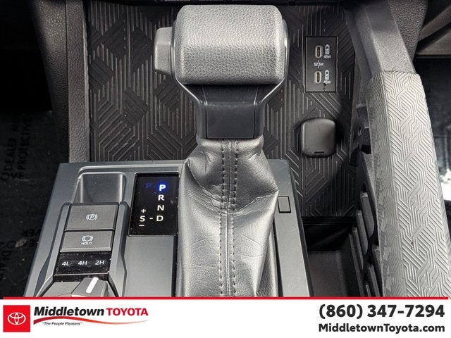 2025 Toyota Tacoma 4WD SR5