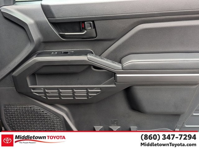 2025 Toyota Tacoma 4WD SR5