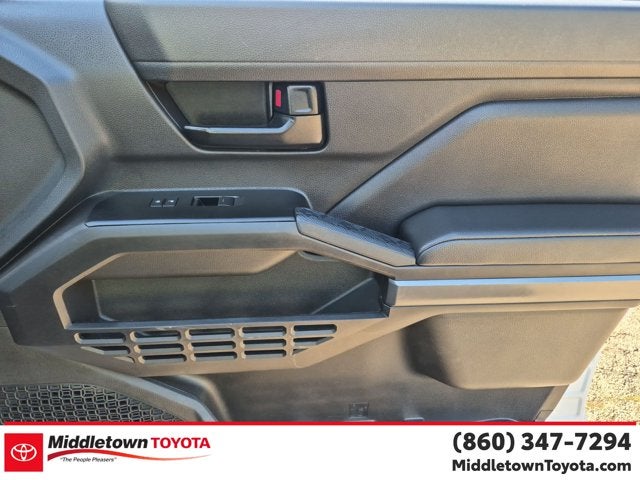 2025 Toyota Tacoma 4WD SR5