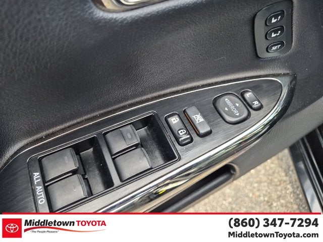 2015 Toyota Avalon Hybrid XLE Touring