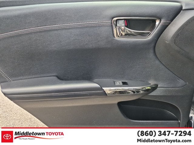 2015 Toyota Avalon Hybrid XLE Touring