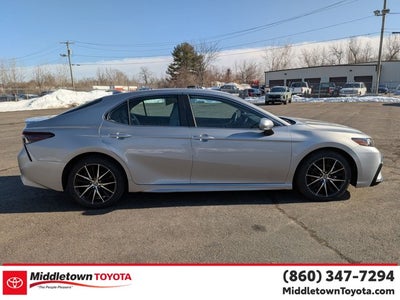 2024 Toyota Camry SE