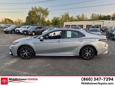 2024 Toyota Camry SE