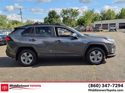 2022 Toyota RAV4 Hybrid XLE