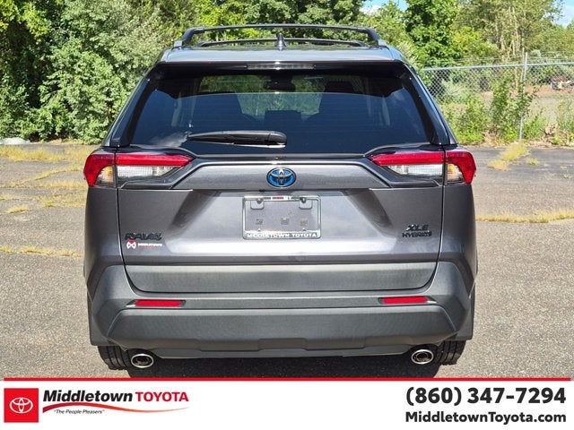 2022 Toyota RAV4 Hybrid XLE