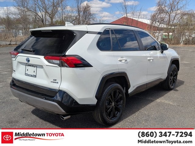 2022 Toyota RAV4 Hybrid SE