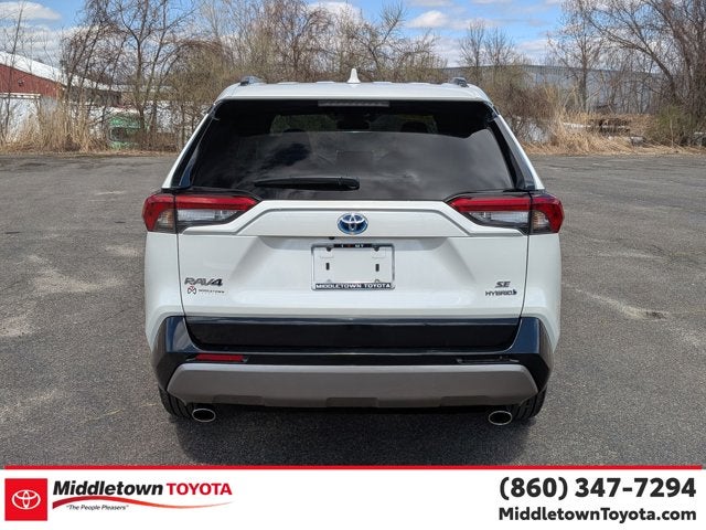 2022 Toyota RAV4 Hybrid SE