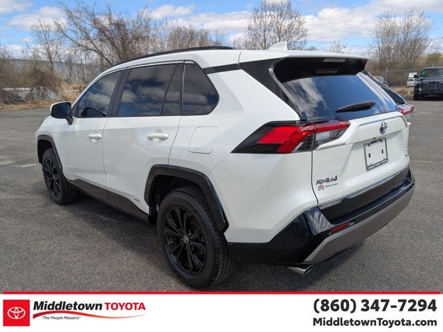 2022 Toyota RAV4 Hybrid SE