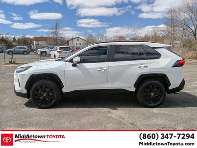 2022 Toyota RAV4 Hybrid SE