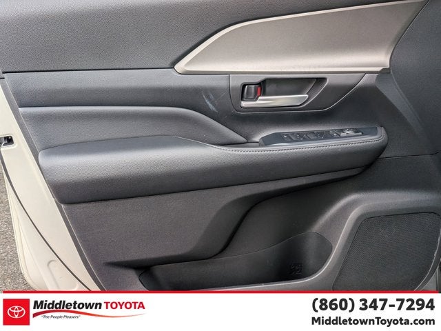 2024 Toyota Grand Highlander XLE - Photo 10