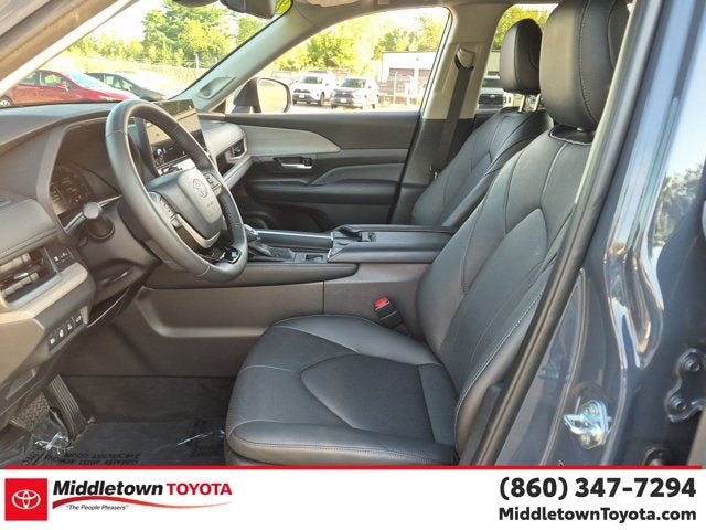 2026 Toyota Grand Highlander Hybrid LE