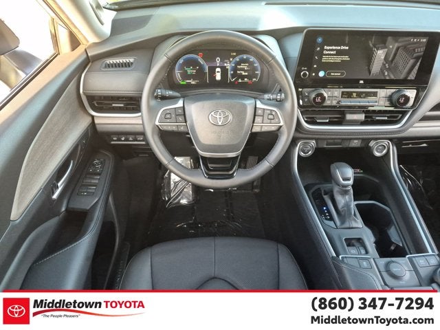 2026 Toyota Grand Highlander Hybrid LE