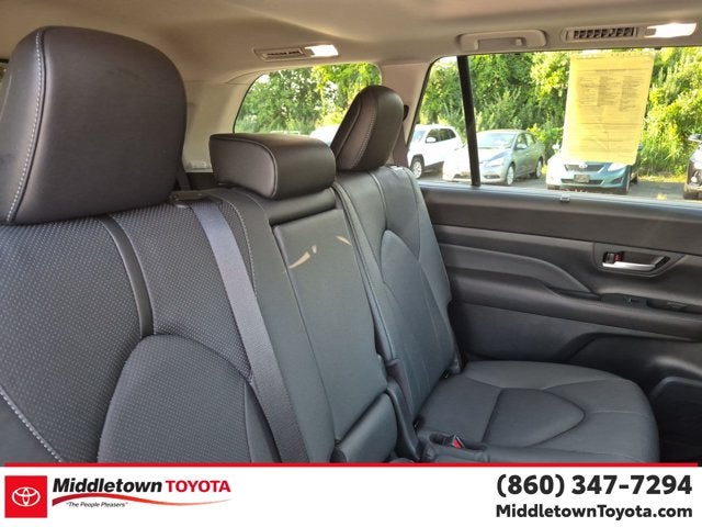 2026 Toyota Grand Highlander Hybrid LE