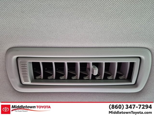 2023 Toyota Highlander Hybrid LE