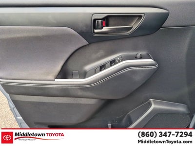 2023 Toyota Highlander Hybrid LE