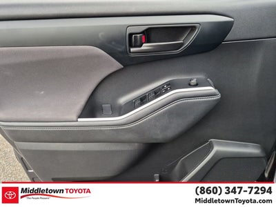 2023 Toyota Highlander Hybrid LE