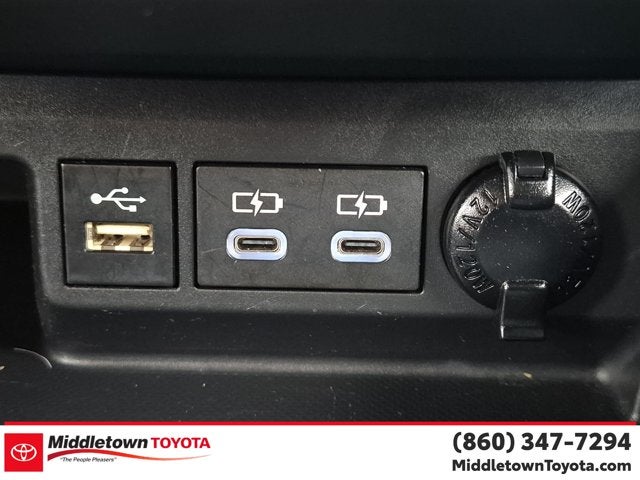 2023 Toyota Highlander Hybrid LE