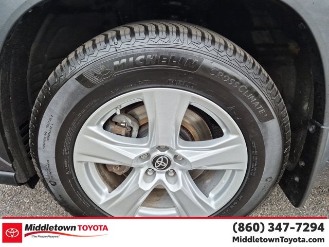 2023 Toyota Highlander Hybrid LE