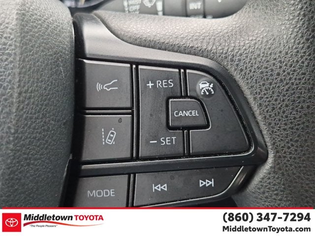 2025 Toyota Sienna LE
