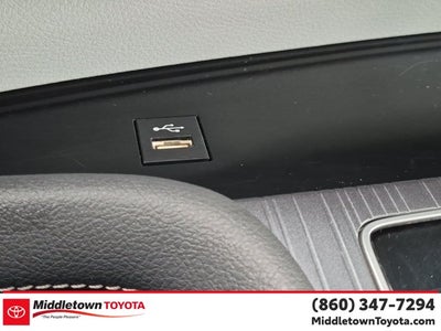 2025 Toyota Sienna LE
