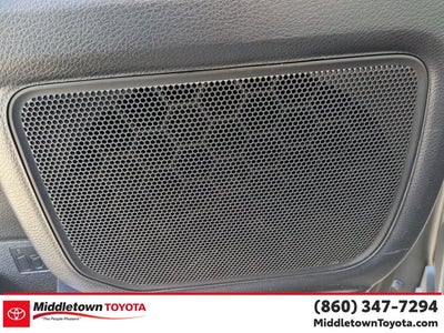 2025 Toyota Sienna LE