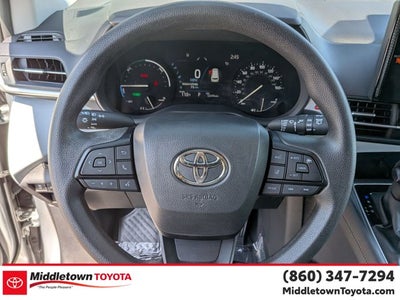 2025 Toyota Sienna LE