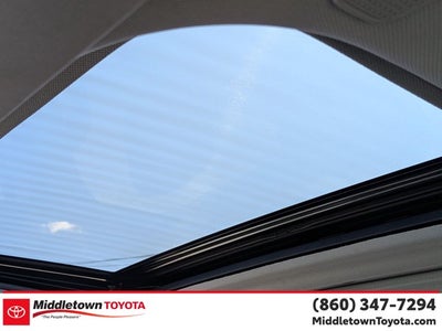 2025 Toyota Sienna LE