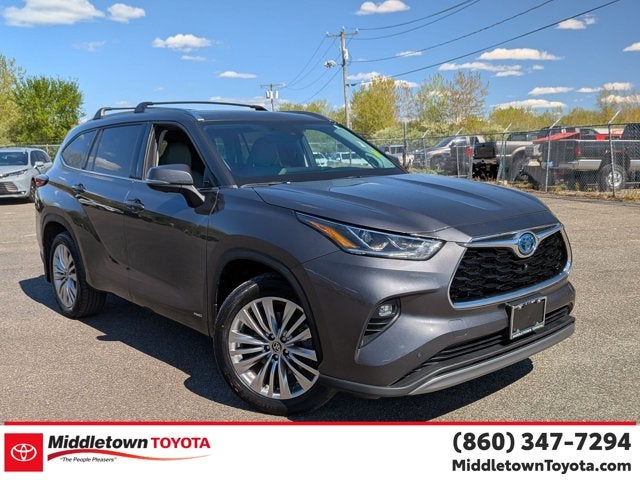 2023 Toyota Highlander Hybrid Platinum