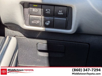 2023 Toyota Highlander Hybrid Platinum