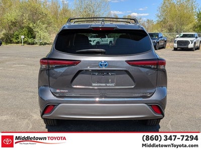 2023 Toyota Highlander Hybrid Platinum