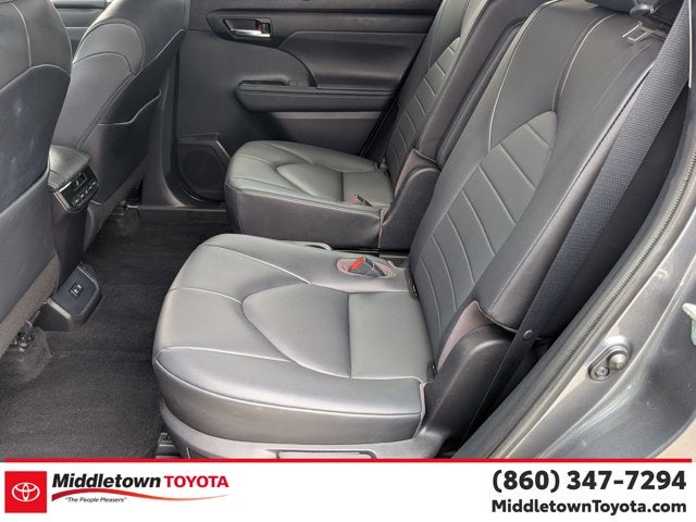 2020 Toyota Highlander Hybrid XLE