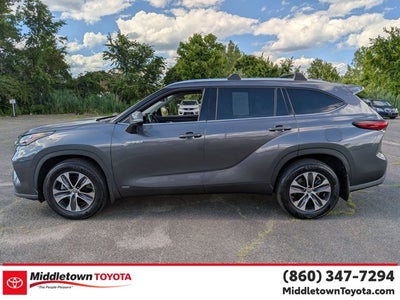 2020 Toyota Highlander Hybrid XLE