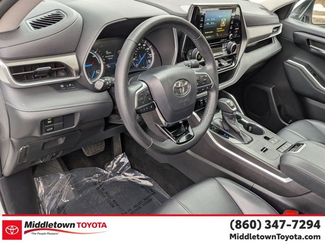 2021 Toyota Highlander Hybrid XLE