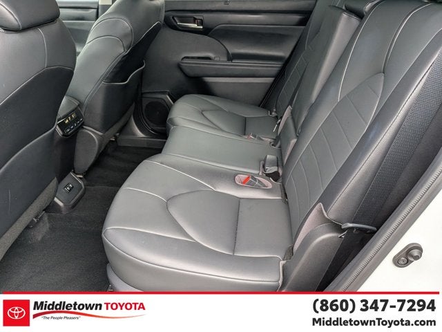 2021 Toyota Highlander Hybrid XLE