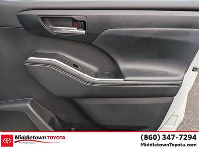 2021 Toyota Highlander Hybrid XLE