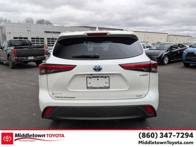 2021 Toyota Highlander Hybrid XLE