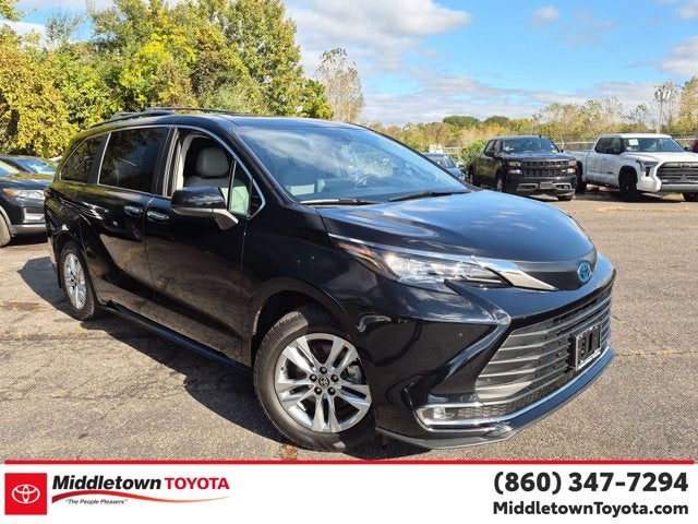 2024 Toyota Sienna XLE