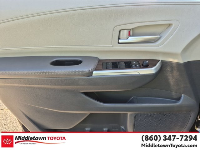 2024 Toyota Sienna XLE